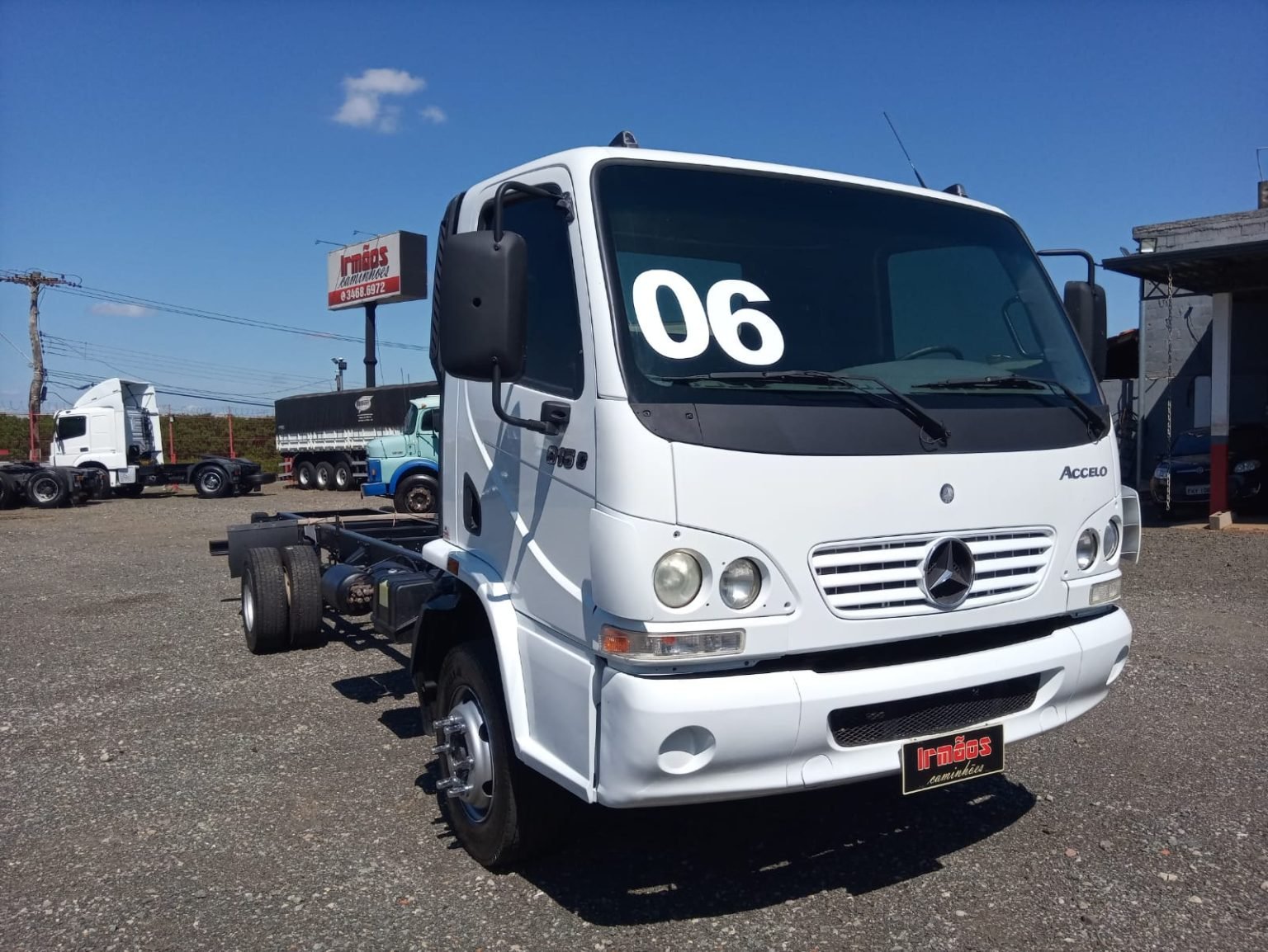 Mercedes Benz Accelo Ano Chassi Metros Irm Os Caminh Es